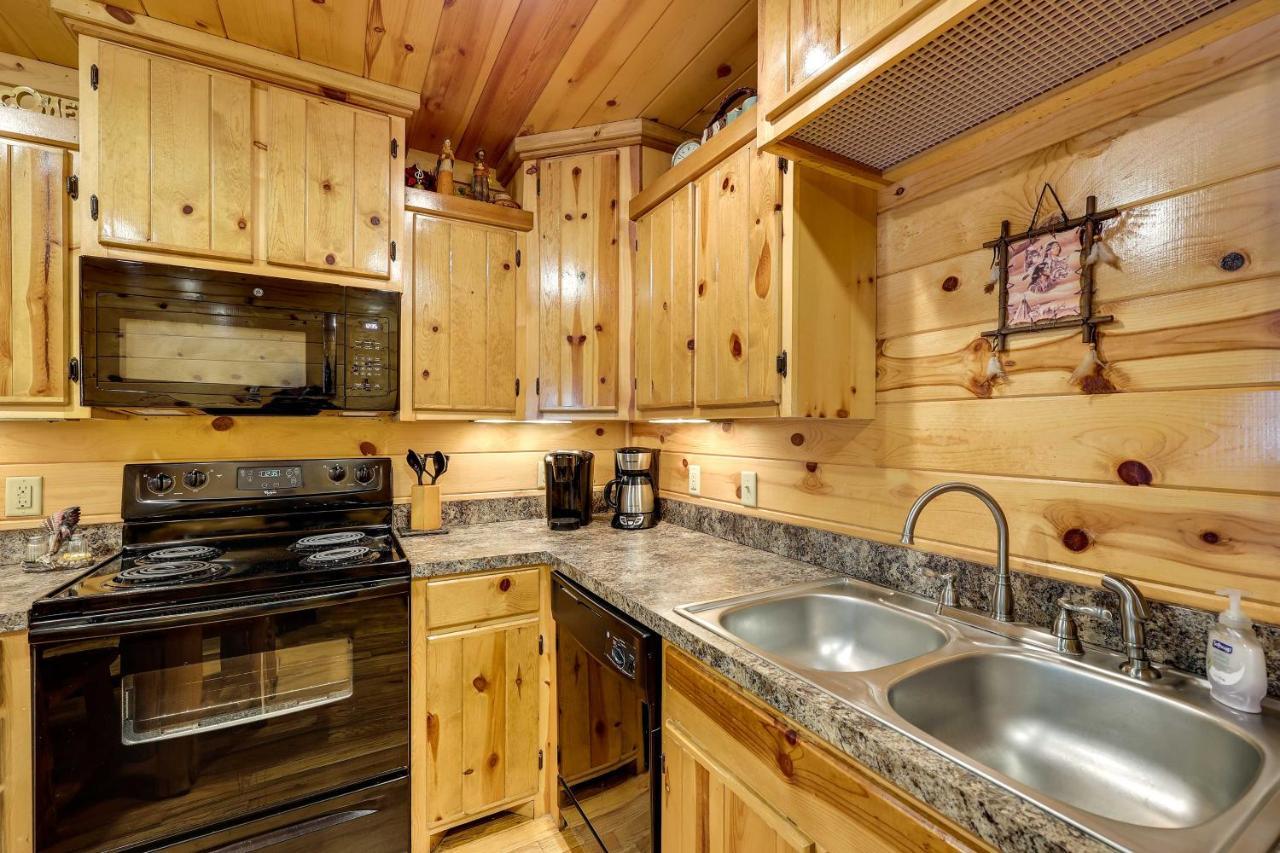 Broken Bow Rental Cabin With Hot Tub And Bar מראה חיצוני תמונה