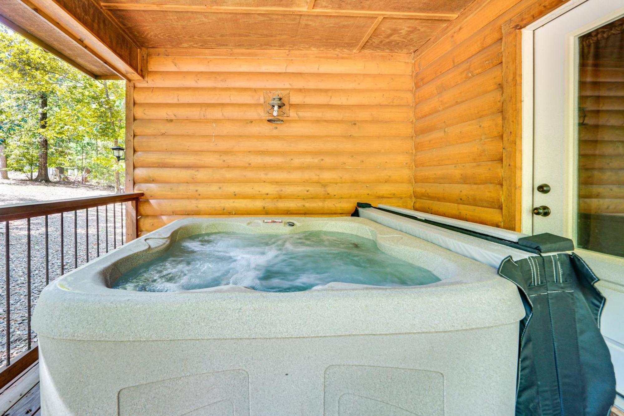 Broken Bow Rental Cabin With Hot Tub And Bar מראה חיצוני תמונה